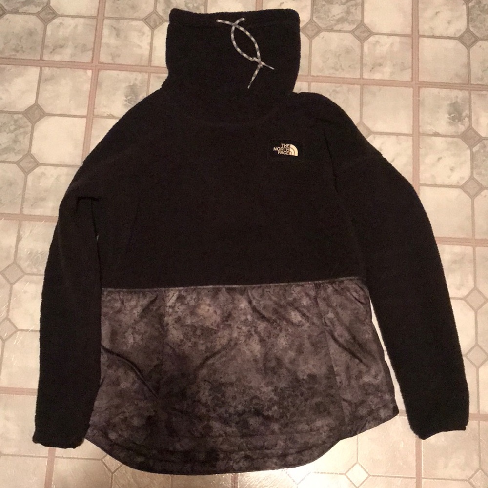 North face black fleece sweater
